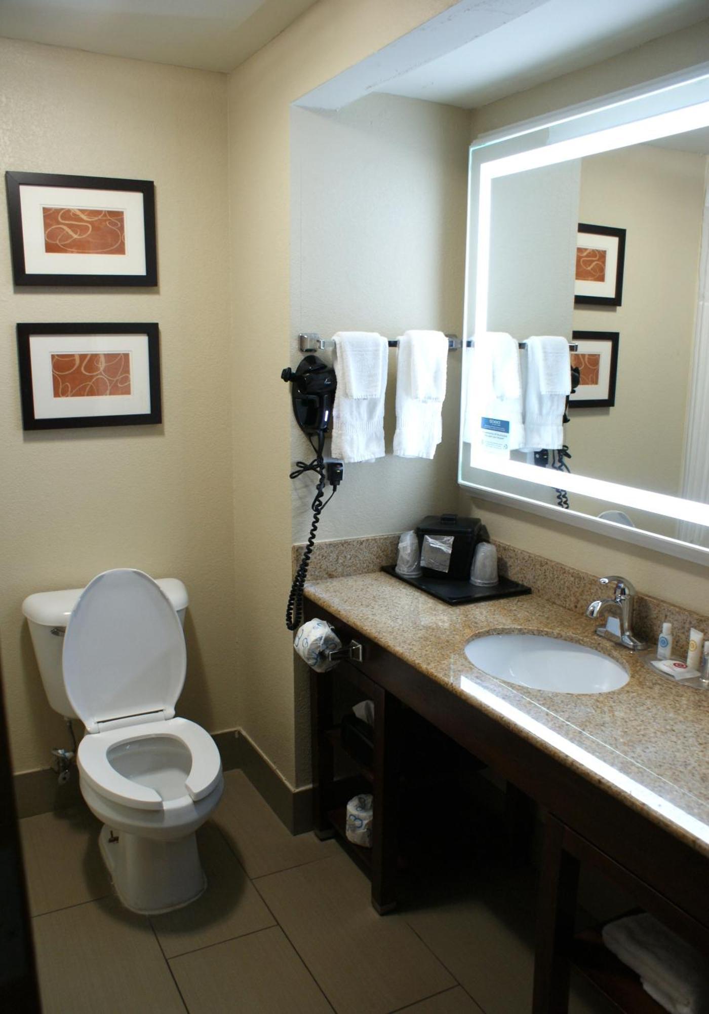 Comfort Inn & Suites Cookeville Bagian luar foto